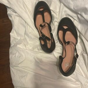 JG Black Pumps